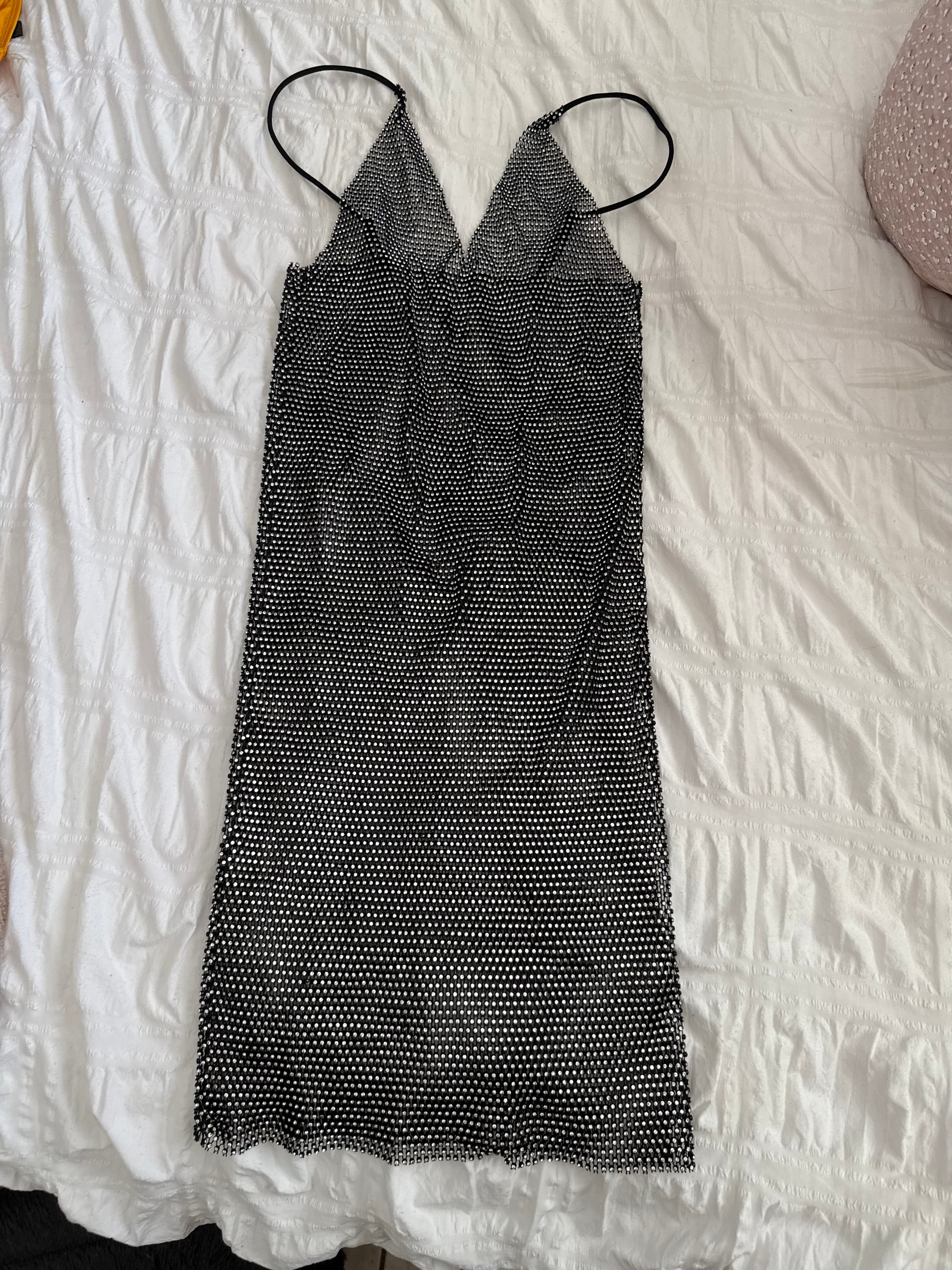 Cover up size s never used
