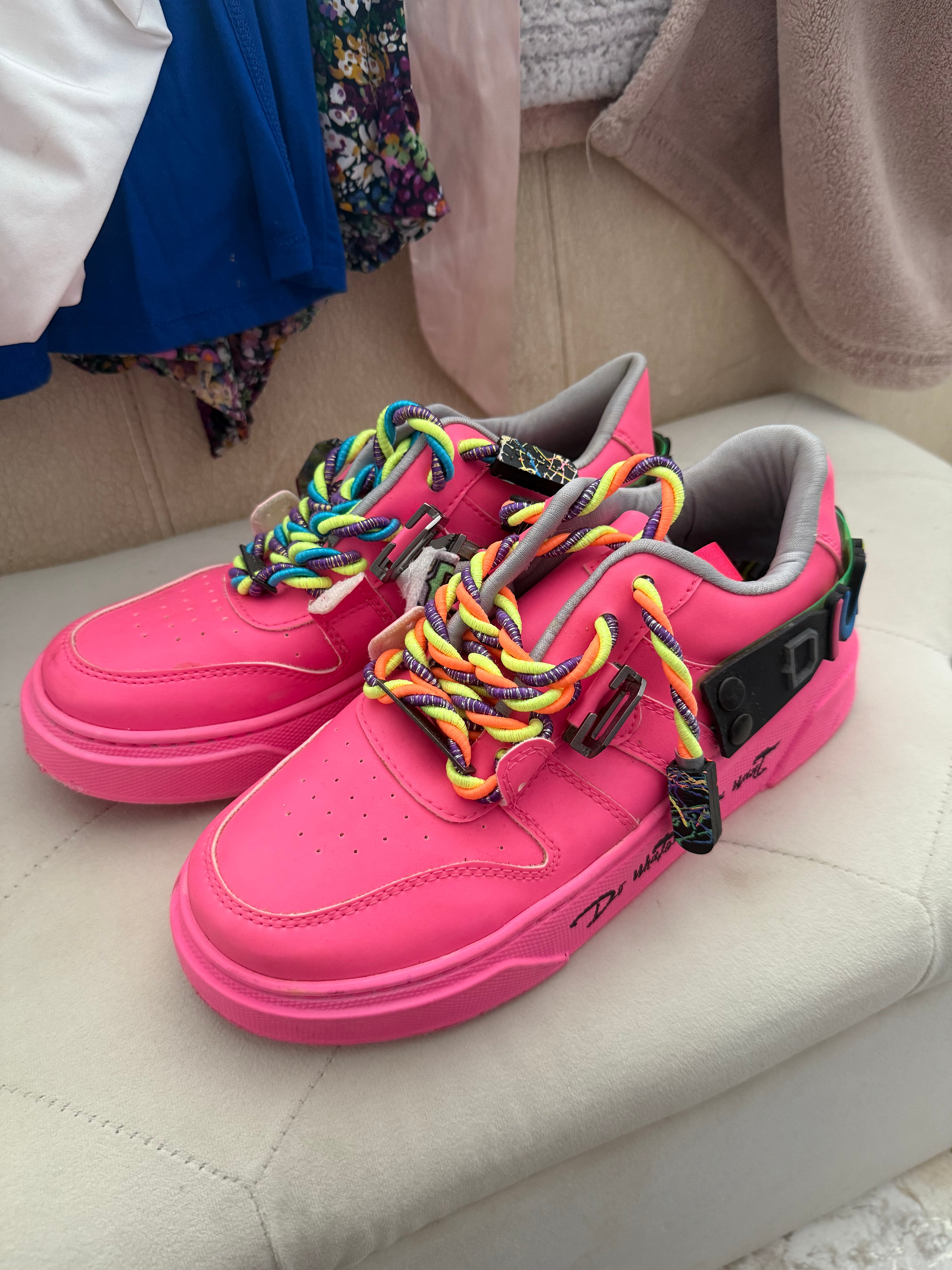 Durini shoes size 8 never used
